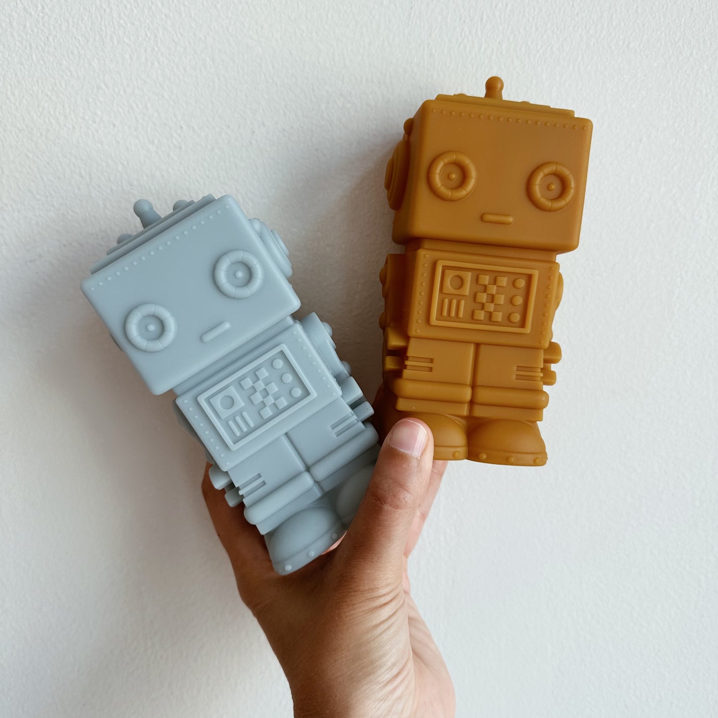 Robot Night Light (2 colors)