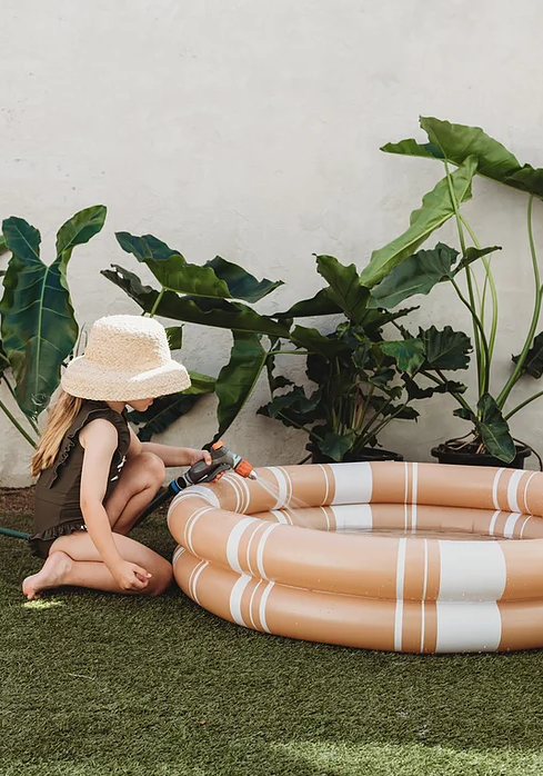 Cinnamon Stripe Pool