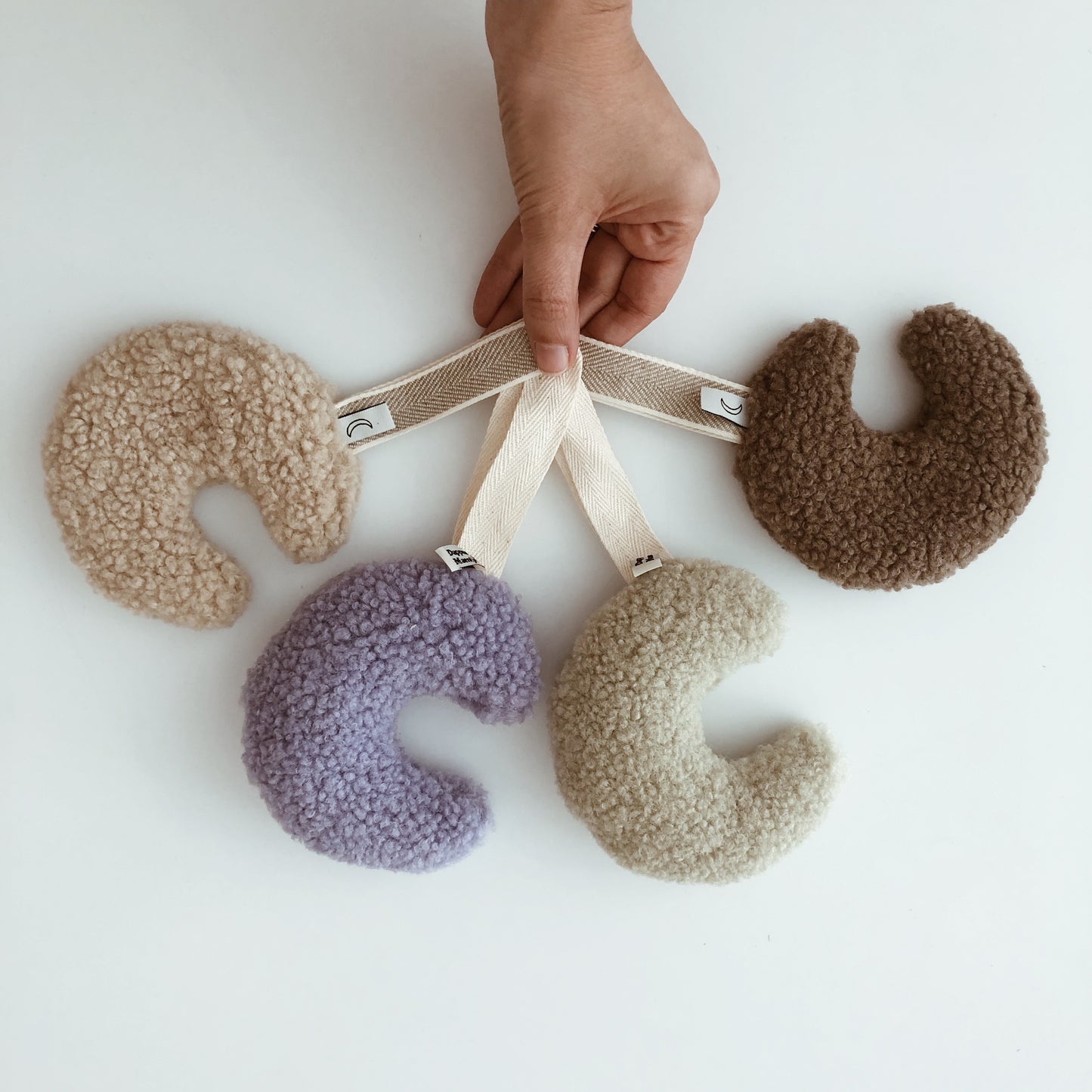 DapperMaentje Moon Pacifier Holder