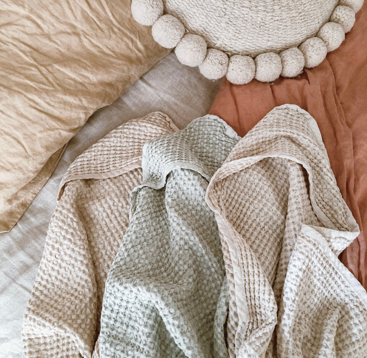 Hooded Waffle Towel (3 colors)
