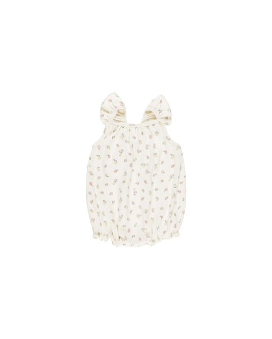 Quincy Mae Ribbed Ruffle Romper Fleur