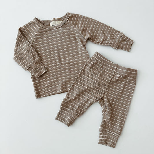 Eadaie Striped Lounge Set